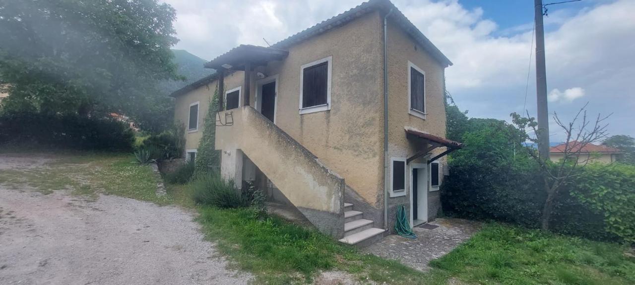 Agriturismo Macchiapiede サーラ・コンシリーナ エクステリア 写真